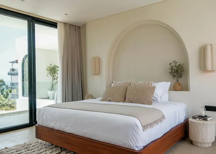 Casa Jomo 5 Bedroom Luxury Seaview With Kids Playroom, Bingin Uluwatu (Bali)