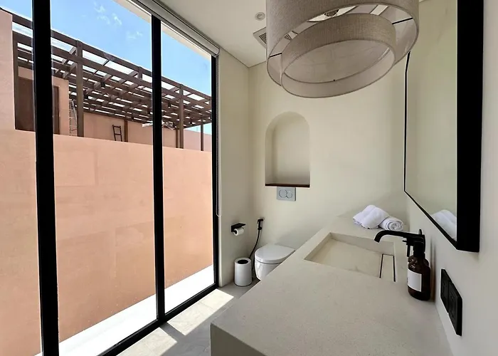 Casa Jomo 5 Bedroom Luxury Seaview With Kids Playroom, Bingin