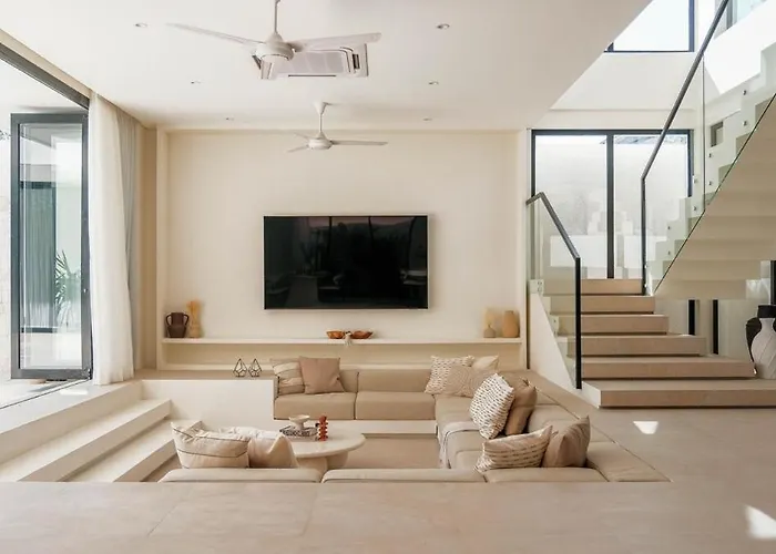 Casa Jomo 5 Bedroom Luxury Seaview With Kids Playroom, Bingin Villa Uluwatu (Bali)