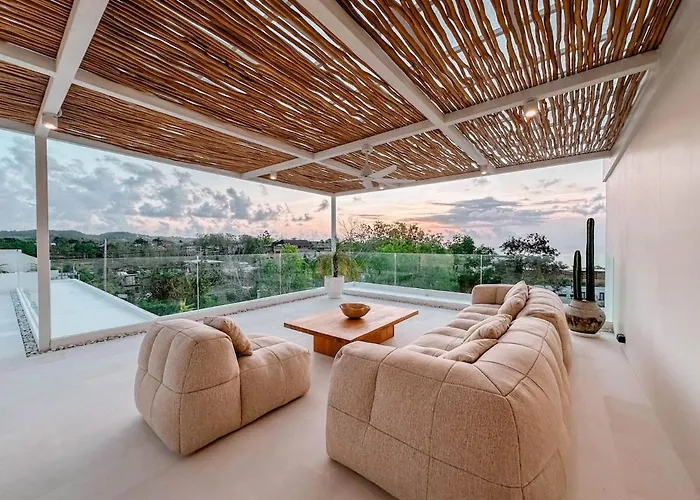 Villa Casa Jomo 5 Bedroom Luxury Seaview With Kids Playroom, Bingin Uluwatu (Bali)