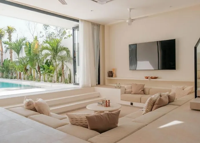 Casa Jomo 5 Bedroom Luxury Seaview With Kids Playroom, Bingin