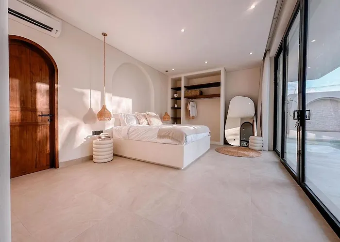 Casa Jomo 5 Bedroom Luxury Seaview With Kids Playroom, Bingin Villa