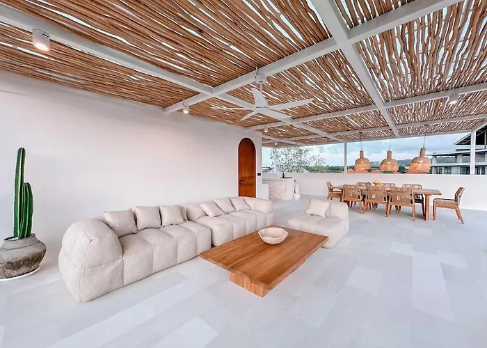 Villa Casa Jomo 5 Bedroom Luxury Seaview With Kids Playroom, Bingin Uluwatu (Bali)