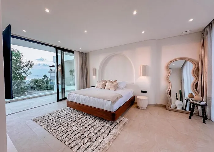 Casa Jomo 5 Bedroom Luxury Seaview With Kids Playroom, Bingin * Uluwatu (Bali)