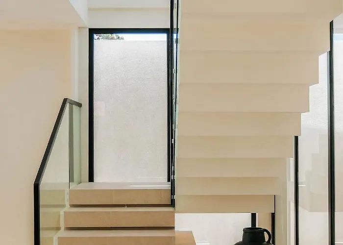 Casa Jomo 5 Bedroom Luxury Seaview With Kids Playroom, Bingin Villa